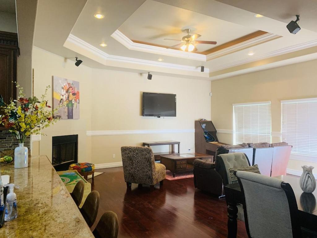 Brownsville Comfort 2 Bedroom 1 Bath , Spacious Kitchen And Outdoor Home Eksteriør bilde