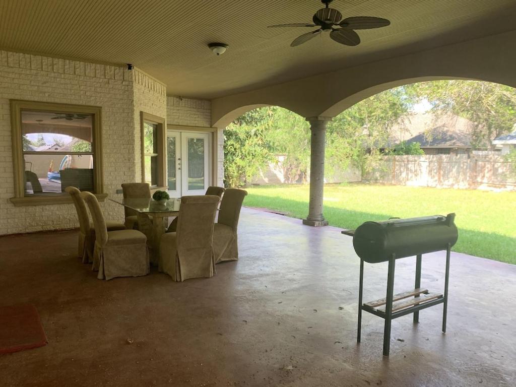 Brownsville Comfort 2 Bedroom 1 Bath , Spacious Kitchen And Outdoor Home Eksteriør bilde