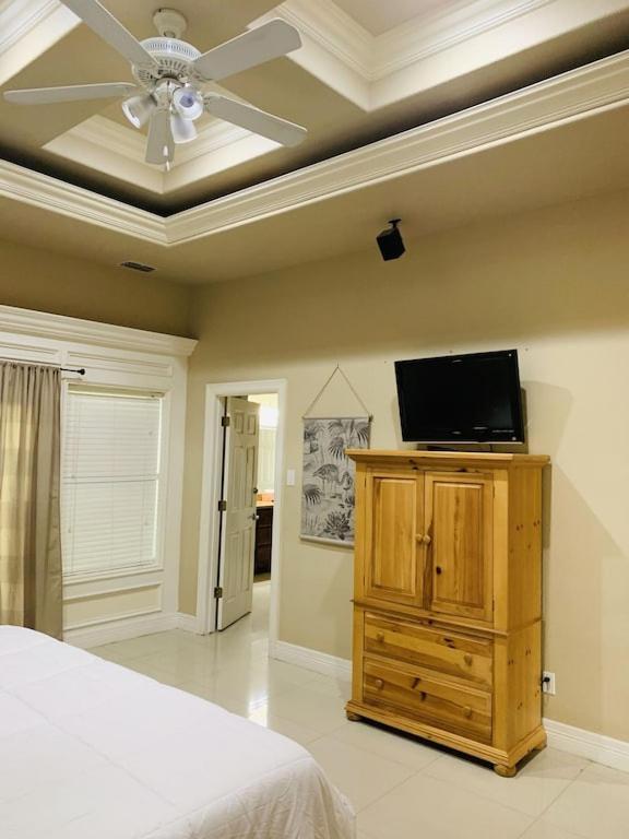Brownsville Comfort 2 Bedroom 1 Bath , Spacious Kitchen And Outdoor Home Eksteriør bilde