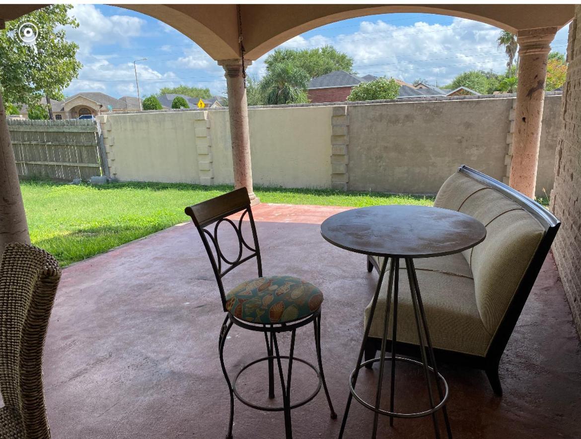 Brownsville Comfort 2 Bedroom 1 Bath , Spacious Kitchen And Outdoor Home Eksteriør bilde