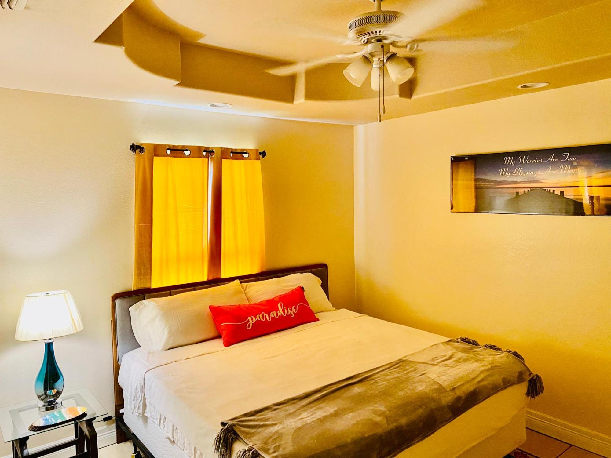 Brownsville Comfort 2 Bedroom 1 Bath , Spacious Kitchen And Outdoor Home Eksteriør bilde
