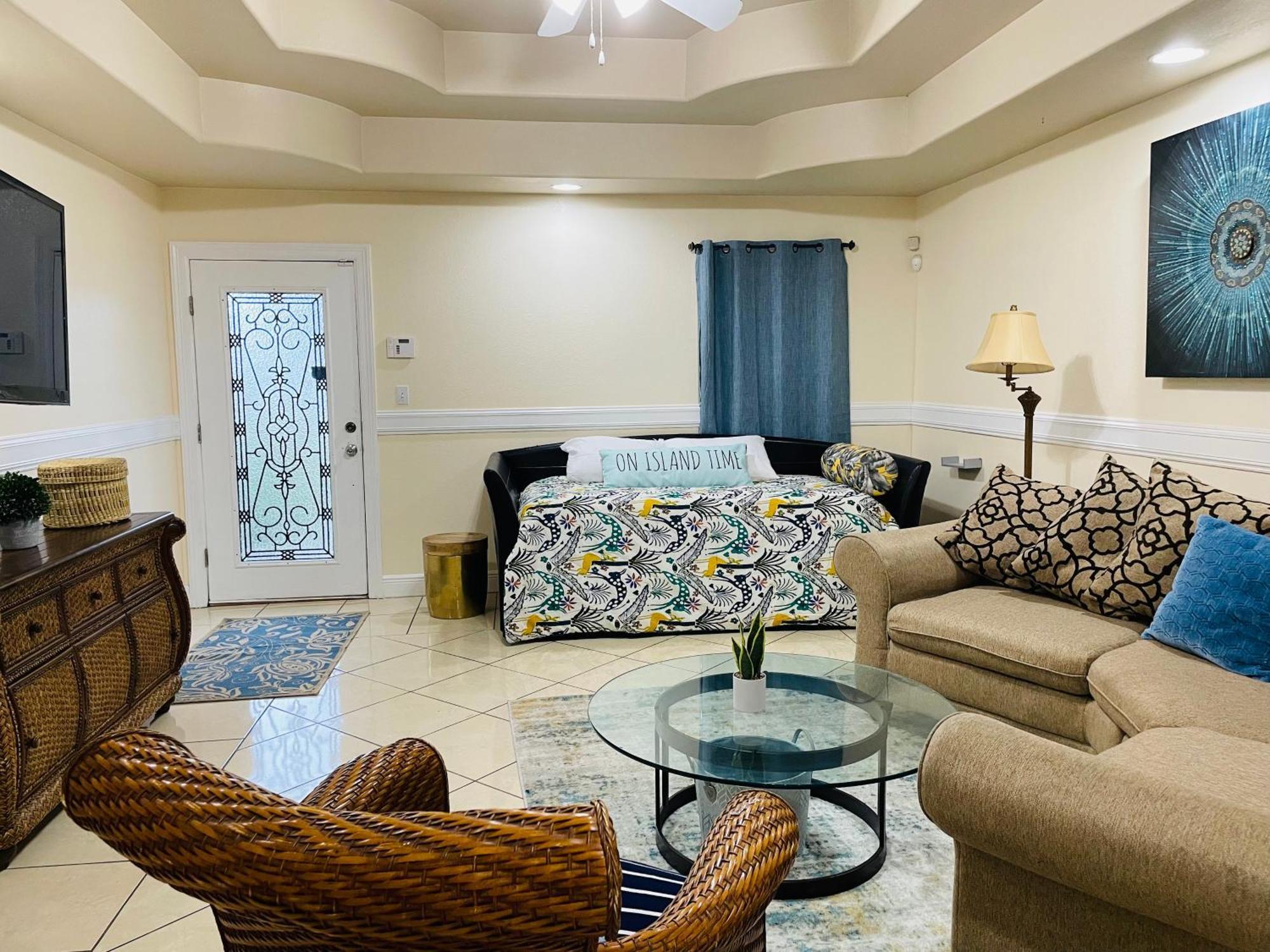 Brownsville Comfort 2 Bedroom 1 Bath , Spacious Kitchen And Outdoor Home Eksteriør bilde