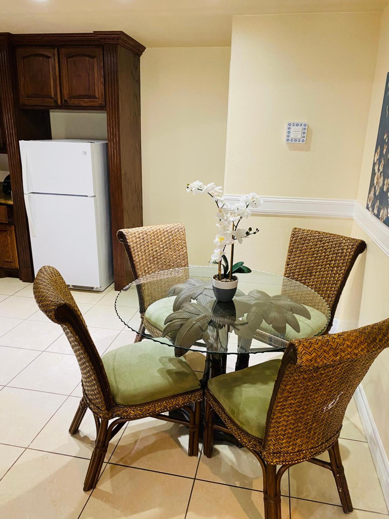 Brownsville Comfort 2 Bedroom 1 Bath , Spacious Kitchen And Outdoor Home Eksteriør bilde